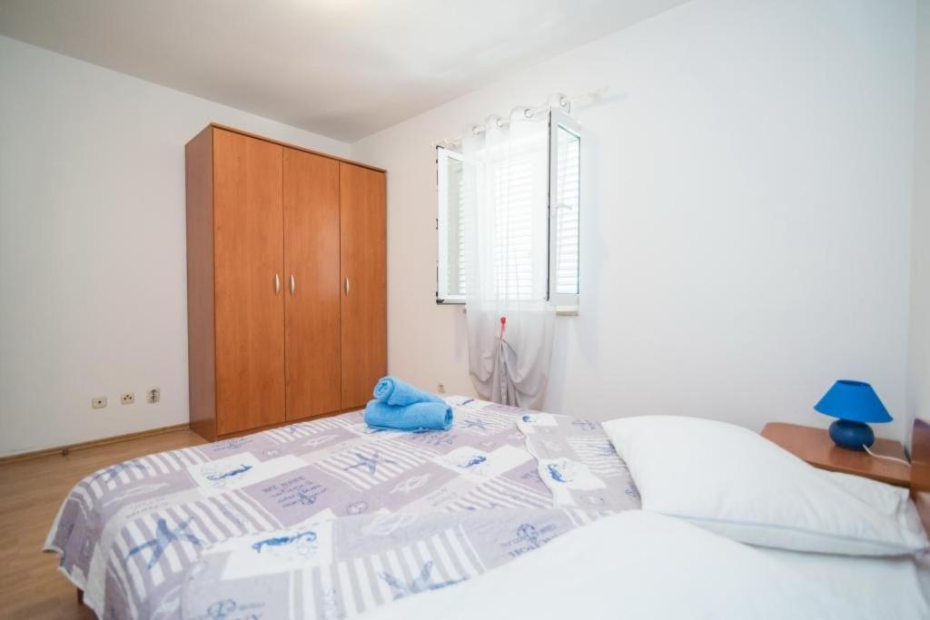 Apartments Batinic Supetar Exterior photo